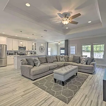Tropic Like Its Hot By Emerald Coast Retreats